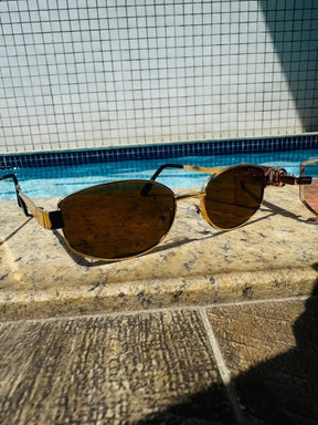 Óculos de sol com proteção UV